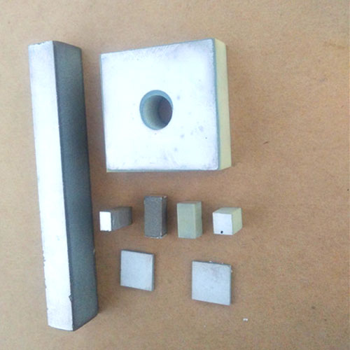 Composants en céramique piézoélectrique de rectangle en céramique Producteur de céramique piézoélectrique