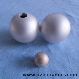Sphère de céramique piézoélectrique et hémisphère 